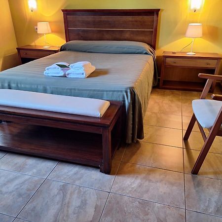 Hostal Europa San Roque del Acebal Eksteriør billede